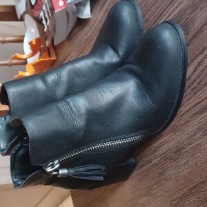 Diba Womens Sz 7.5M Black Ankle Boots Side Zip Heels Casual Faux Leather Work
